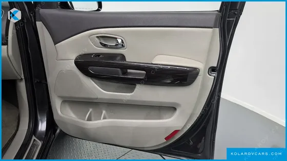 KIA CARNIVAL 9-SEATER NOBLESSE SPECIAL