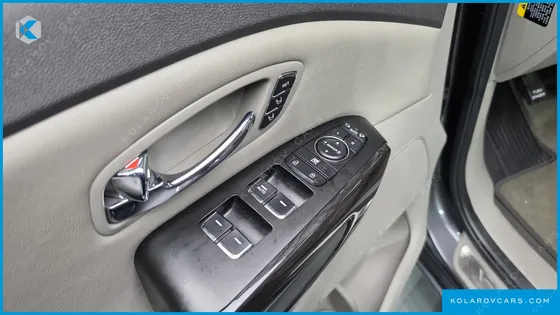 KIA CARNIVAL 9-SEATER NOBLESSE SPECIAL