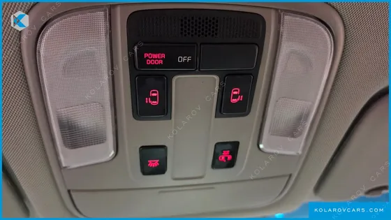 KIA CARNIVAL 9-SEATER LUXURY