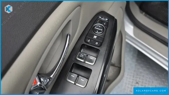 KIA CARNIVAL 9-SEATER PRESTIGE