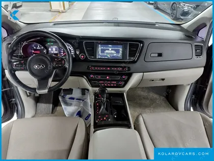 KIA CARNIVAL 9-SEATER PRESTIGE
