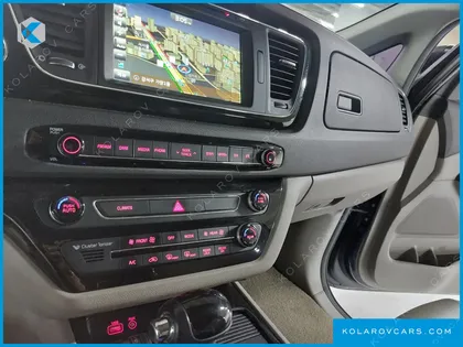 KIA CARNIVAL 9-SEATER PRESTIGE