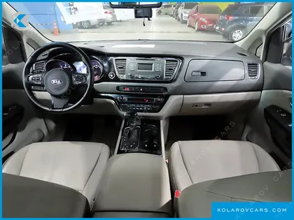 KIA CARNIVAL 9-SEATER PRESTIGE
