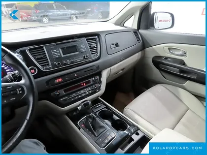 KIA CARNIVAL 9-SEATER PRESTIGE