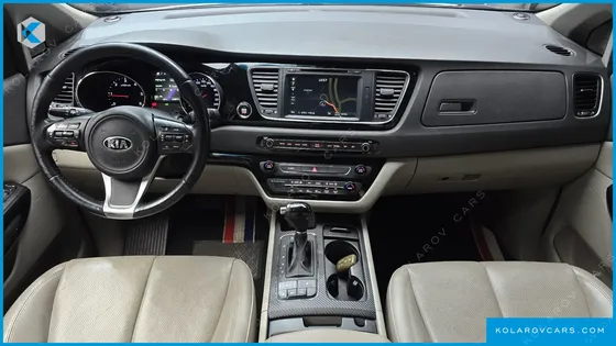 KIA CARNIVAL 9-SEATER NOBLESSE