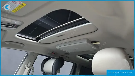 KIA CARNIVAL 9-SEATER NOBLESSE