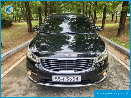 KIA CARNIVAL 9-SEATER NOBLESSE