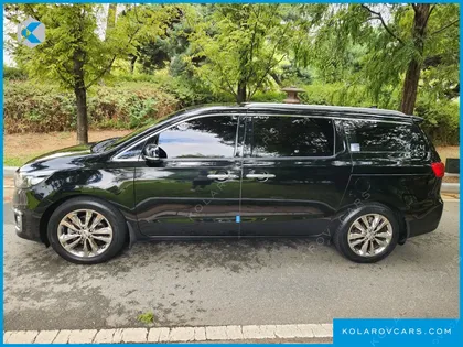 KIA CARNIVAL 9-SEATER NOBLESSE