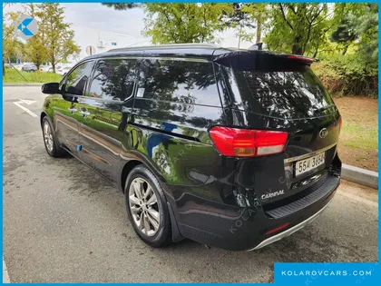 KIA CARNIVAL 9-SEATER NOBLESSE