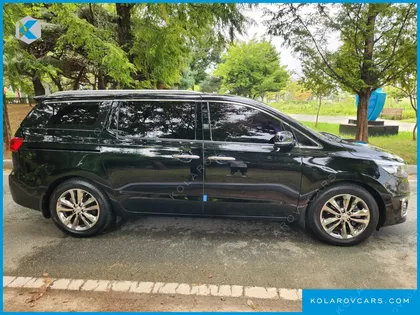 KIA CARNIVAL 9-SEATER NOBLESSE