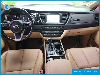 KIA CARNIVAL 9-SEATER NOBLESSE