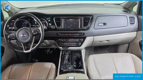KIA CARNIVAL GASOLINE 7-SEATER LIMOUSINE