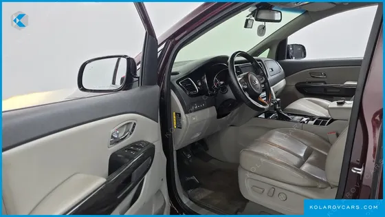 KIA CARNIVAL GASOLINE 7-SEATER LIMOUSINE