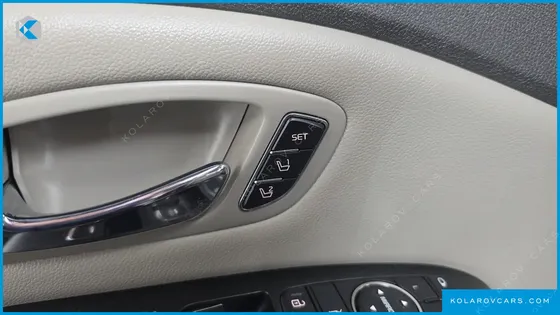 KIA CARNIVAL GASOLINE 7-SEATER LIMOUSINE