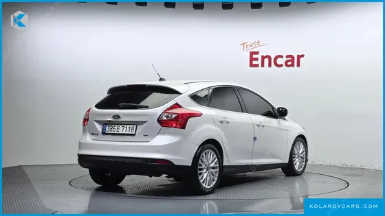 FORD FOCUS 2.0 TITANIUM HACHBACK