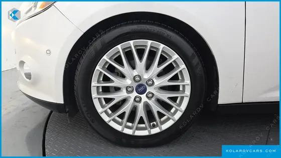 FORD FOCUS 2.0 TITANIUM HACHBACK