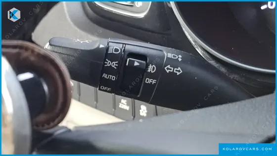 KIA CARNIVAL 9-SEATER PRESTIGE