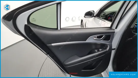 GENESIS G70 2.0T AWD