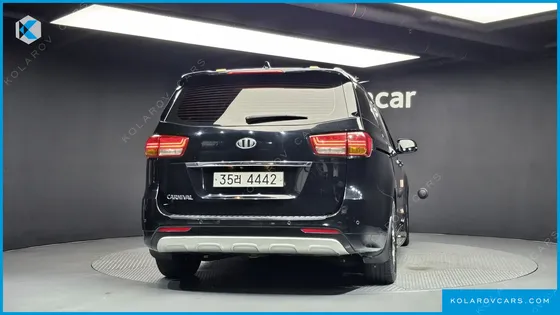 KIA CARNIVAL 9-SEATER NOBLESSE