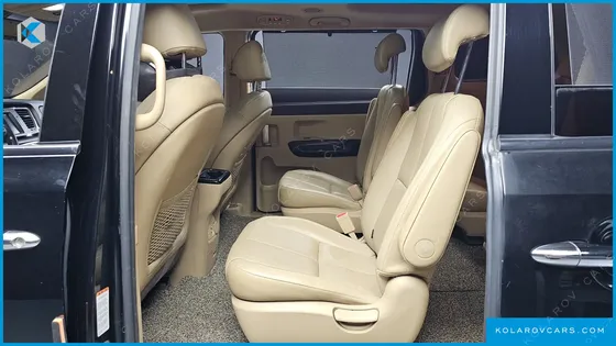 KIA CARNIVAL 9-SEATER NOBLESSE