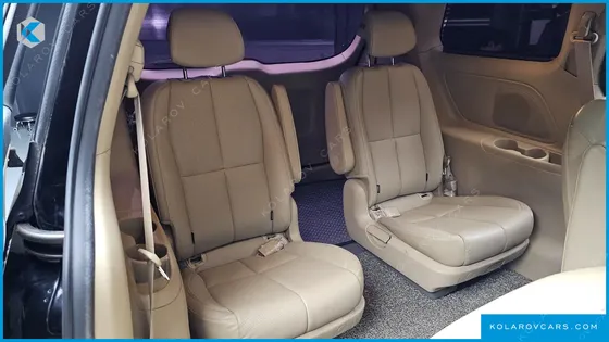 KIA CARNIVAL 9-SEATER NOBLESSE