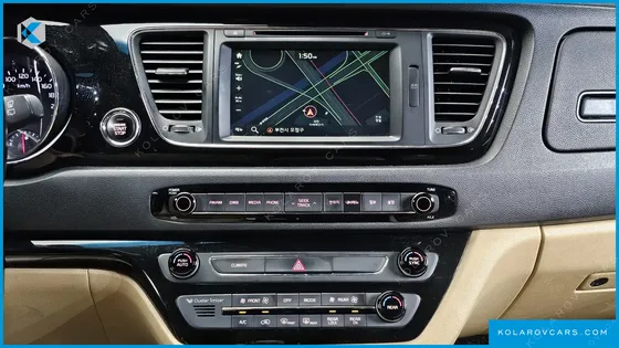 KIA CARNIVAL 9-SEATER NOBLESSE