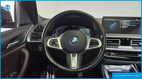 BMW IX3 M SPORTS