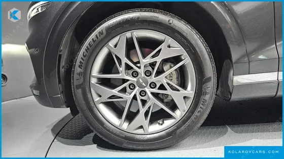 GENESIS GV70 2.5T GASOLINE 2WD