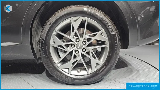 GENESIS GV70 2.5T GASOLINE 2WD