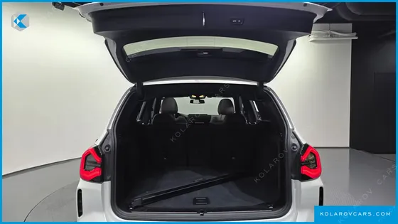 BMW IX3 M SPORTS
