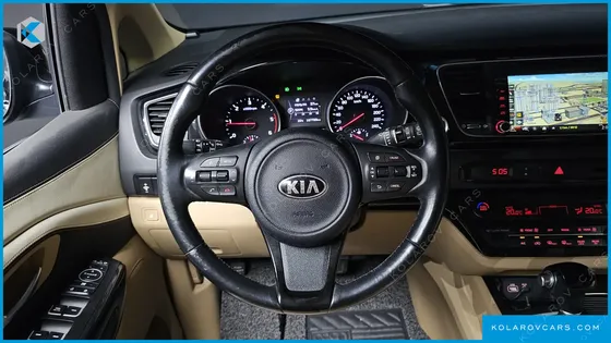 KIA CARNIVAL 9-SEATER PRESTIGE