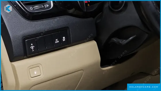 KIA CARNIVAL 9-SEATER PRESTIGE