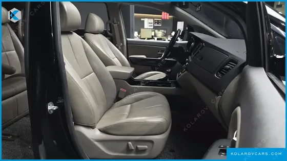 KIA CARNIVAL 7-SEATER LIMOUSINE
