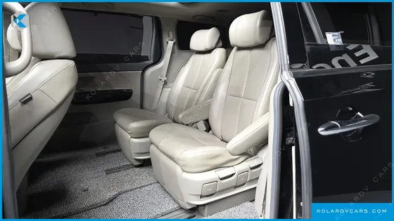 KIA CARNIVAL 7-SEATER LIMOUSINE