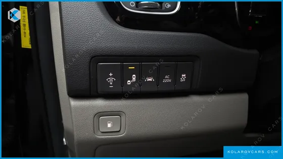 KIA CARNIVAL 7-SEATER LIMOUSINE