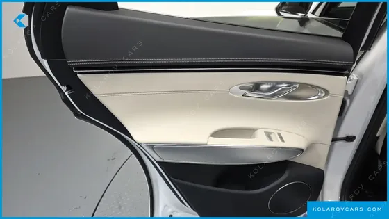 GENESIS GV70 2.5T GASOLINE 2WD