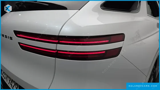 GENESIS GV70 2.5T GASOLINE 2WD