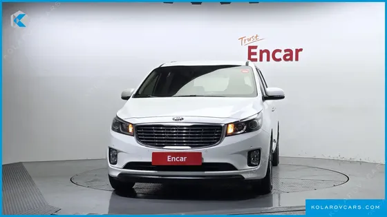 KIA CARNIVAL 11-SEATER LUXURY