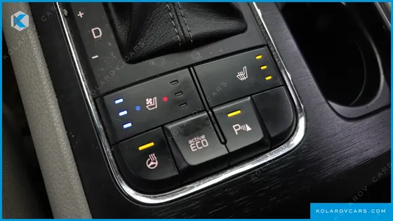 KIA CARNIVAL 11-SEATER LUXURY