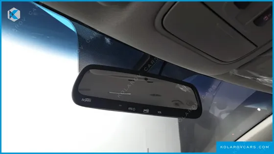 KIA CARNIVAL 11-SEATER LUXURY