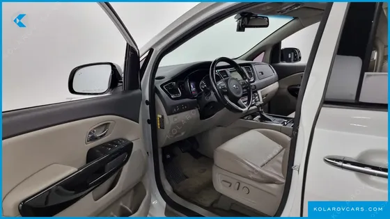 KIA CARNIVAL 9-SEATER PRESTIGE
