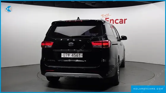 KIA CARNIVAL 9-SEATER PRESTIGE