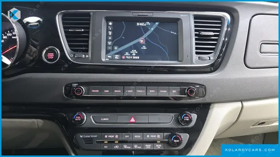 KIA CARNIVAL 9-SEATER PRESTIGE