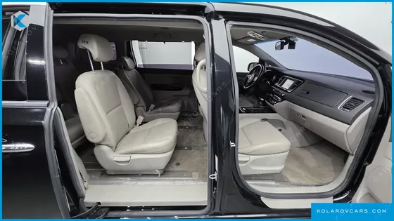 KIA CARNIVAL 9-SEATER PRESTIGE