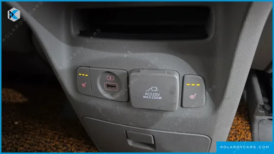 KIA CARNIVAL 9-SEATER PRESTIGE