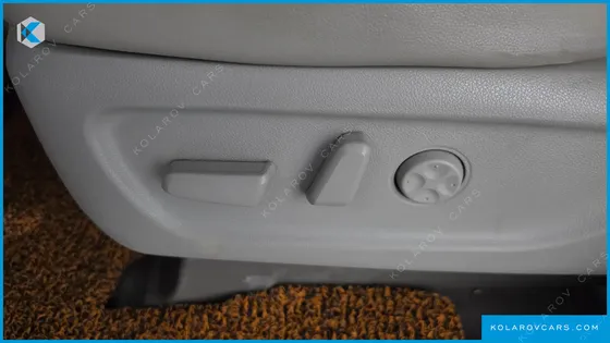 KIA CARNIVAL 9-SEATER PRESTIGE