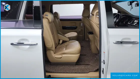 KIA CARNIVAL 9-SEATER HI-LIMOUSINE