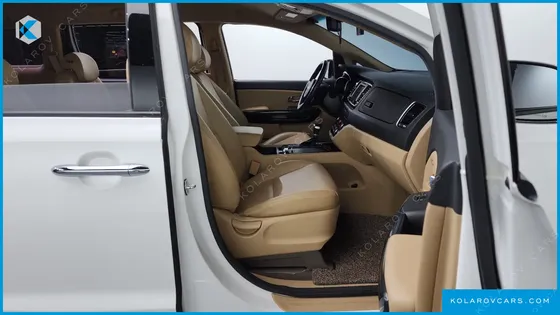 KIA CARNIVAL 9-SEATER HI-LIMOUSINE