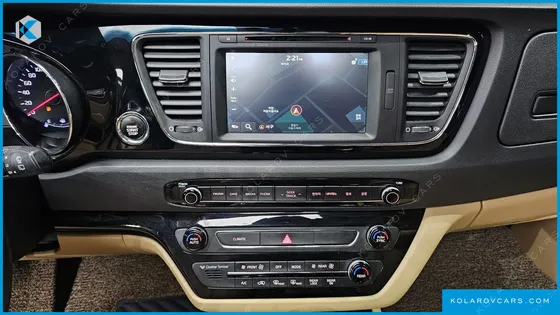KIA CARNIVAL 9-SEATER NOBLESSE