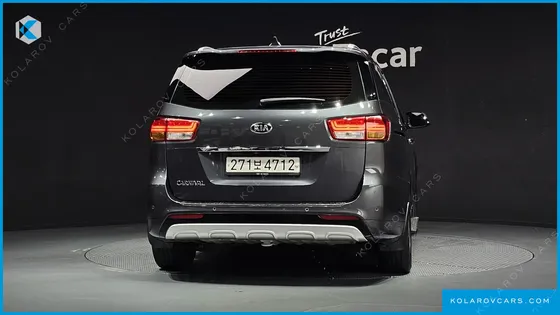 KIA CARNIVAL 9-SEATER NOBLESSE